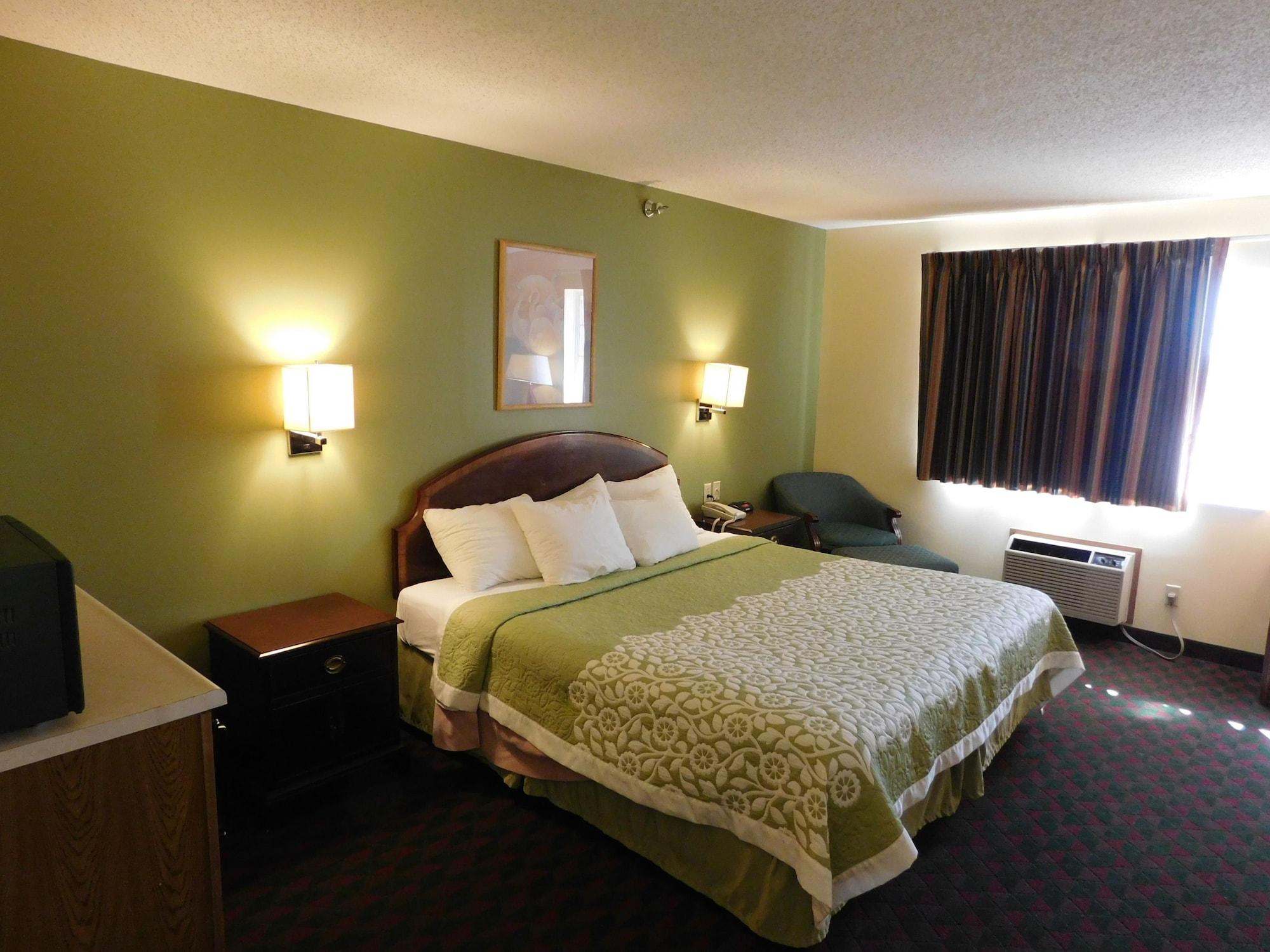 Days Inn By Wyndham Lexington Ne Exterior photo