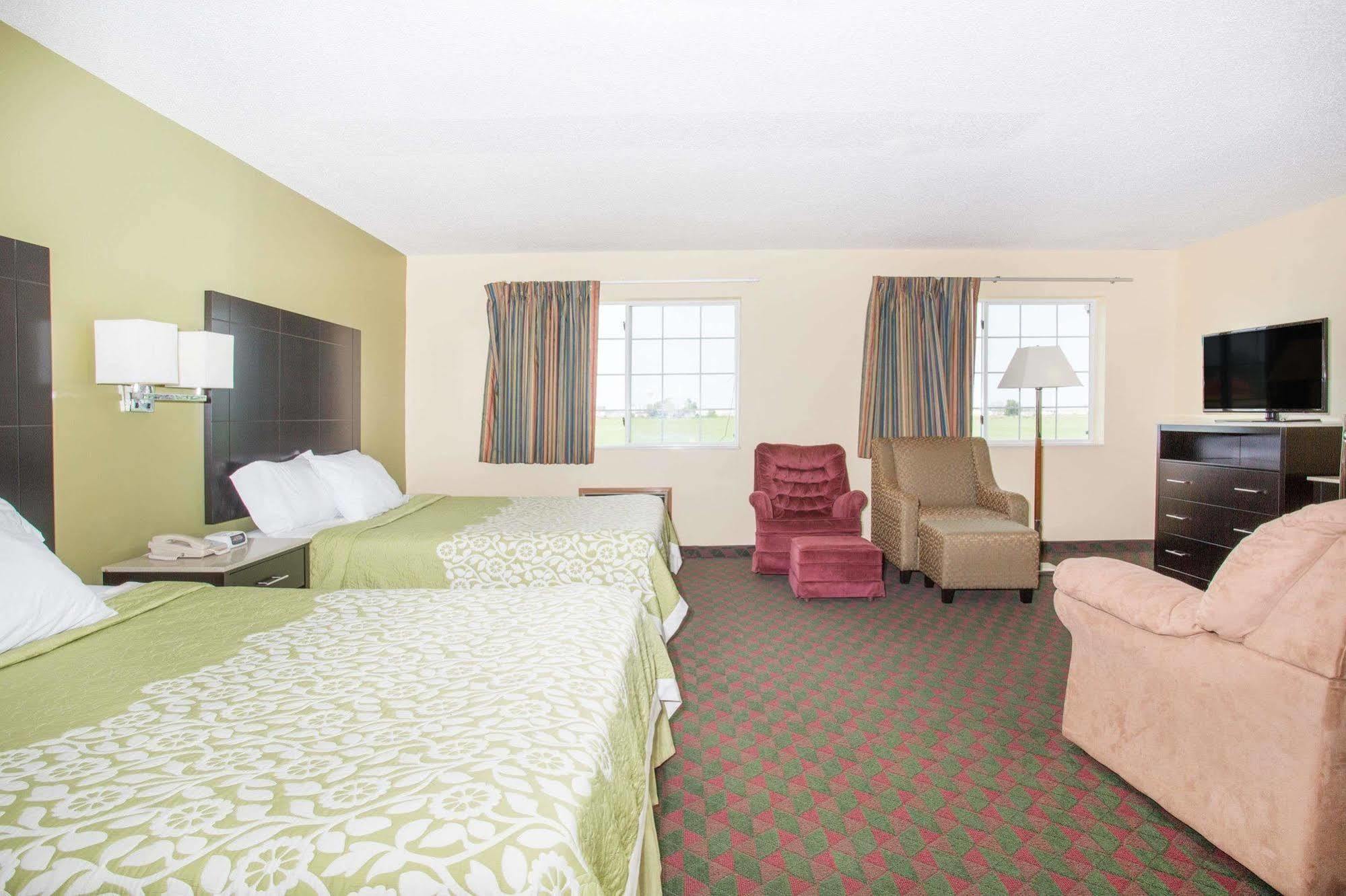 Days Inn By Wyndham Lexington Ne Exterior photo